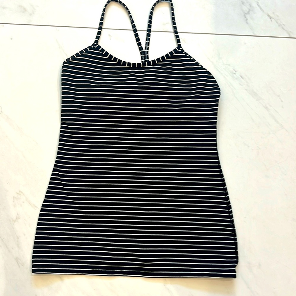 LULU LEMON TANK TOP. Black/white striped. Size 8